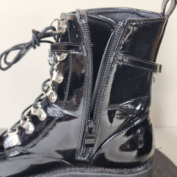 Talv Shoes Goth Black Chains & Buckle Platform Boots Women's Size 40 EU  / 10 US - Picture 9 of 10
